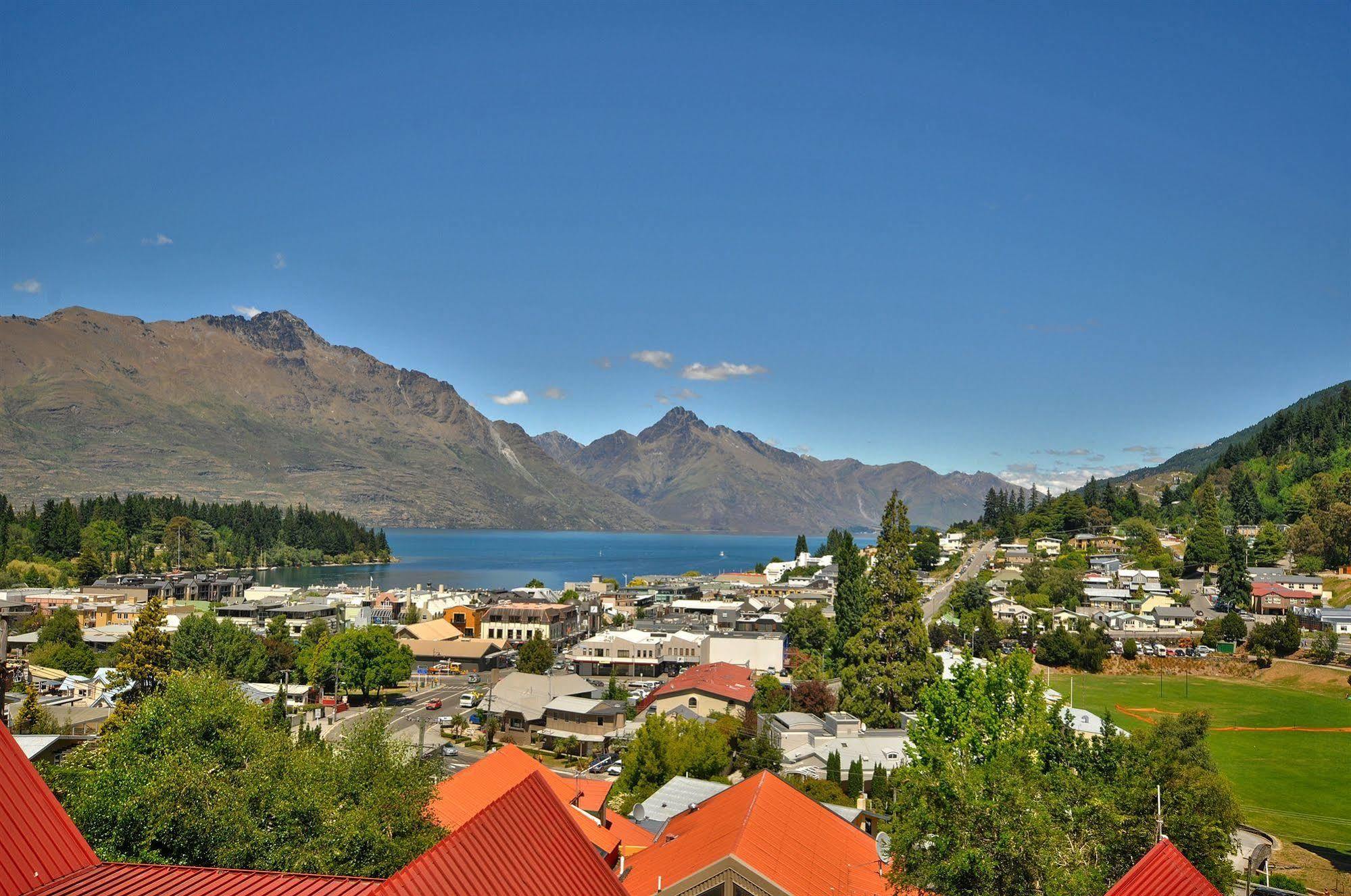 Turner Heights Townhouses Aparthotel Queenstown Exterior photo