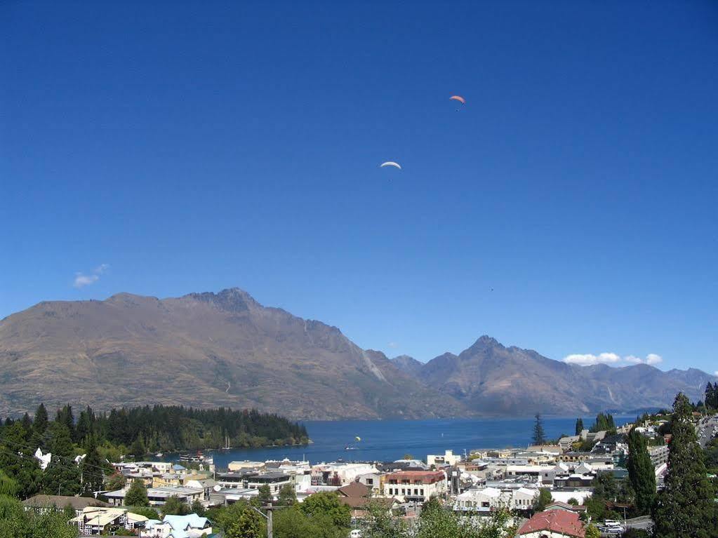 Turner Heights Townhouses Aparthotel Queenstown Exterior photo